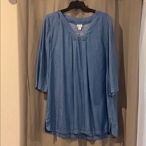 Denim top can be worn as a dress or with leggings.